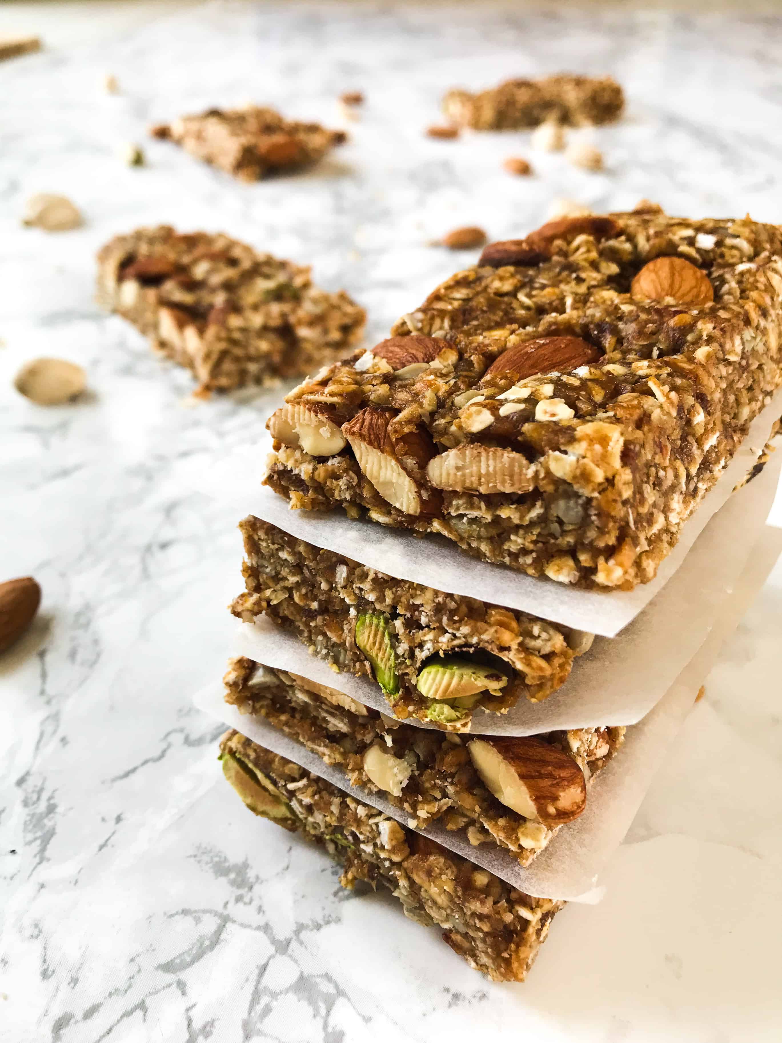 Roasted Nut and Peanut Butter Granola Bars. Vegan & No Refined Sugar!