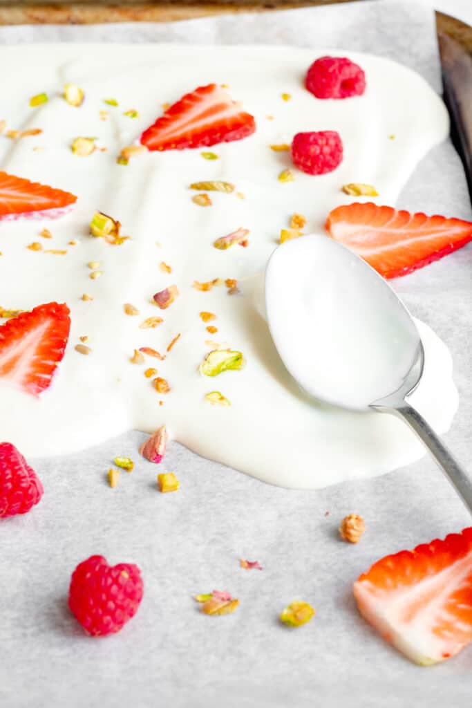 Fruity Frozen Yoghurt Bark - Vegan, GF & Healthy! Georgie Eats.