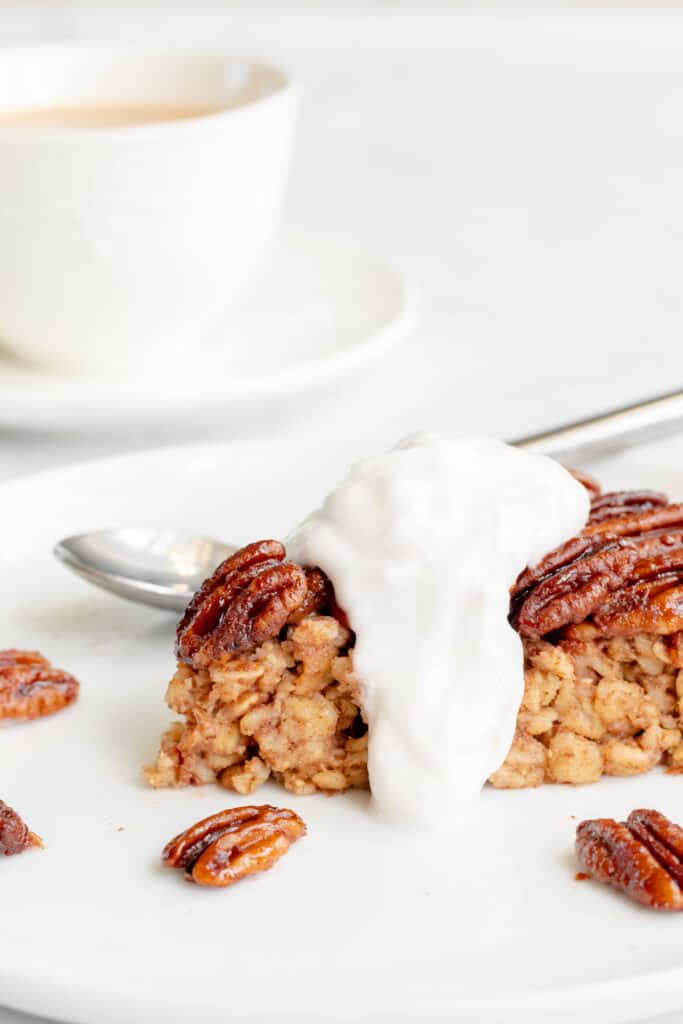 Pecan Pie Baked Oatmeal - Healthy, GF & Vegan Option! Georgie Eats.