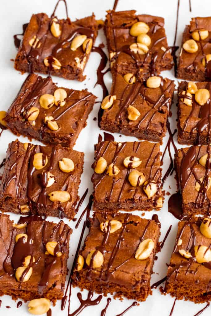 Peanut Butter Chickpea Chocolate Brownies - Vegan, GF & Healthy! Georgie Eats.