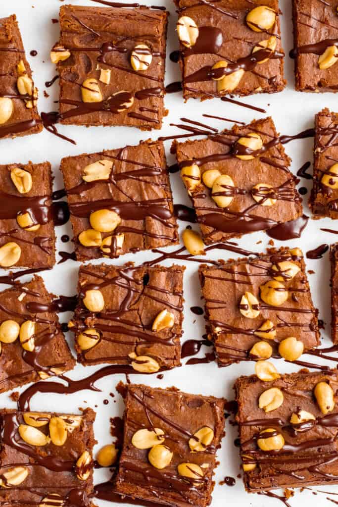 Peanut Butter Chickpea Chocolate Brownies - Vegan, GF & Healthy! Georgie Eats.