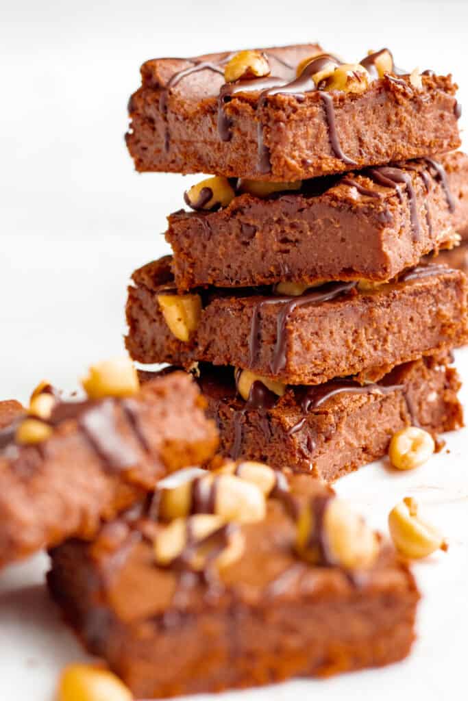 Peanut Butter Chickpea Chocolate Brownies - Vegan, GF & Healthy! Georgie Eats.