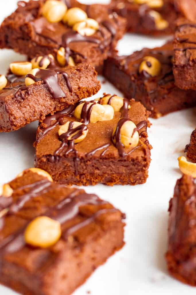 Peanut Butter Chickpea Chocolate Brownies - Vegan, GF & Healthy! Georgie Eats.