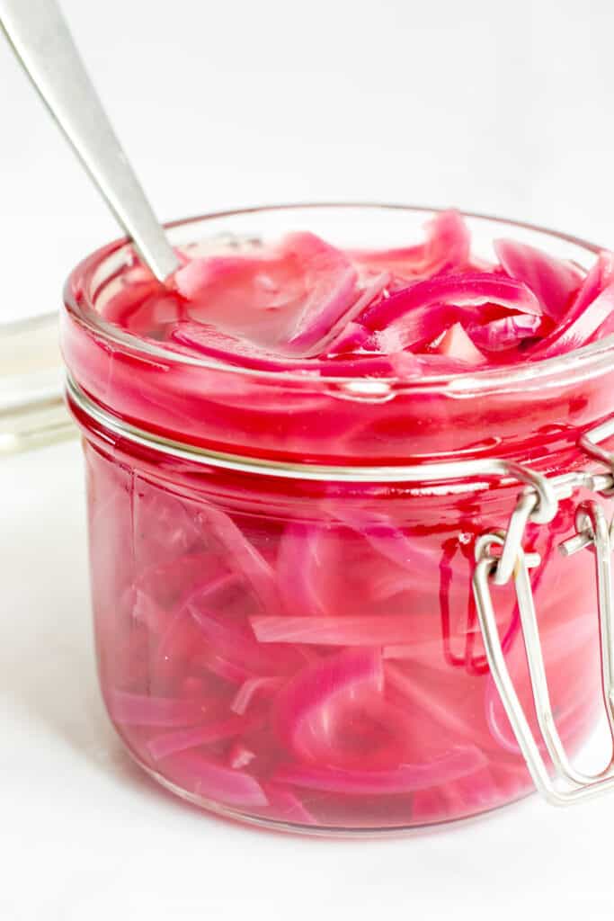 Quick Pickled Red Onion - Vegan, GF & healthy! Georgie Eats.