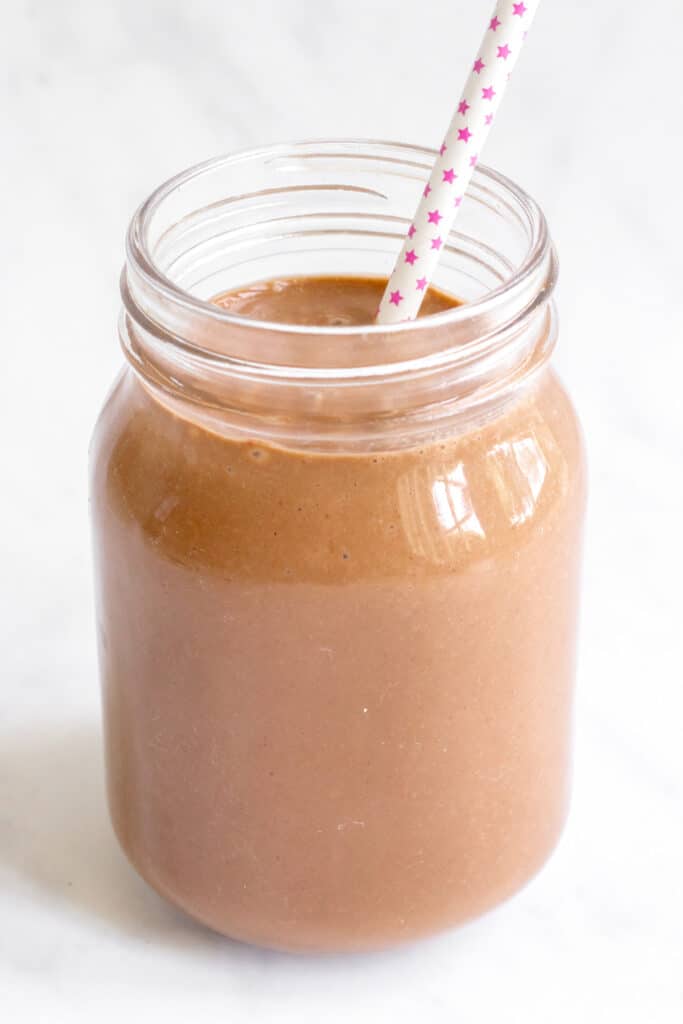 Chocolate Breakfast Shake - Vegan, GF & Healthy! Georgie Eats.