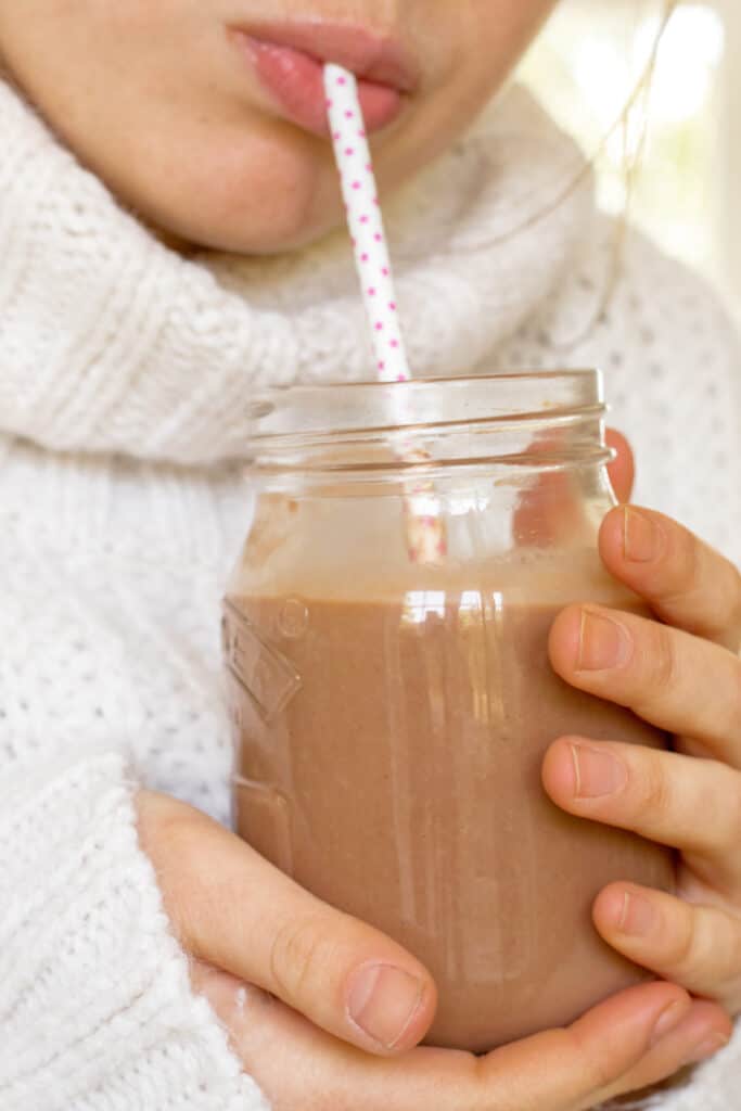 Chocolate Breakfast Shake - Vegan, GF & Healthy! Georgie Eats.