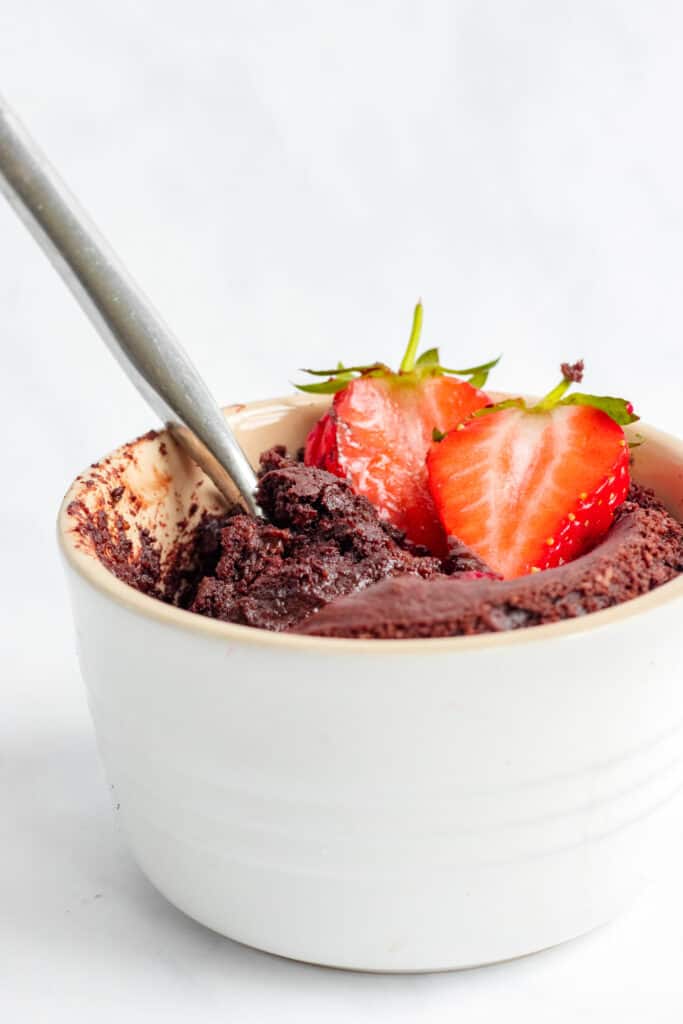 Single-Serve Molten Chocolate Pudding - Vegan, GF & Healthy! Georgie Eats.