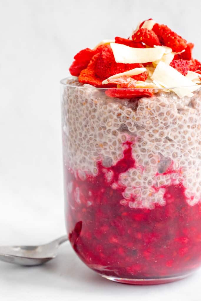 Raspberry Chia Pudding - Vegan, GF & Healthy! Georgie Eats.