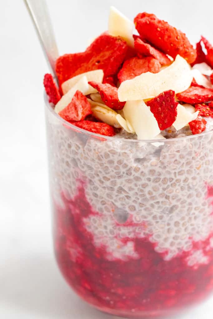 Raspberry Chia Pudding - Vegan, GF & Healthy! Georgie Eats.