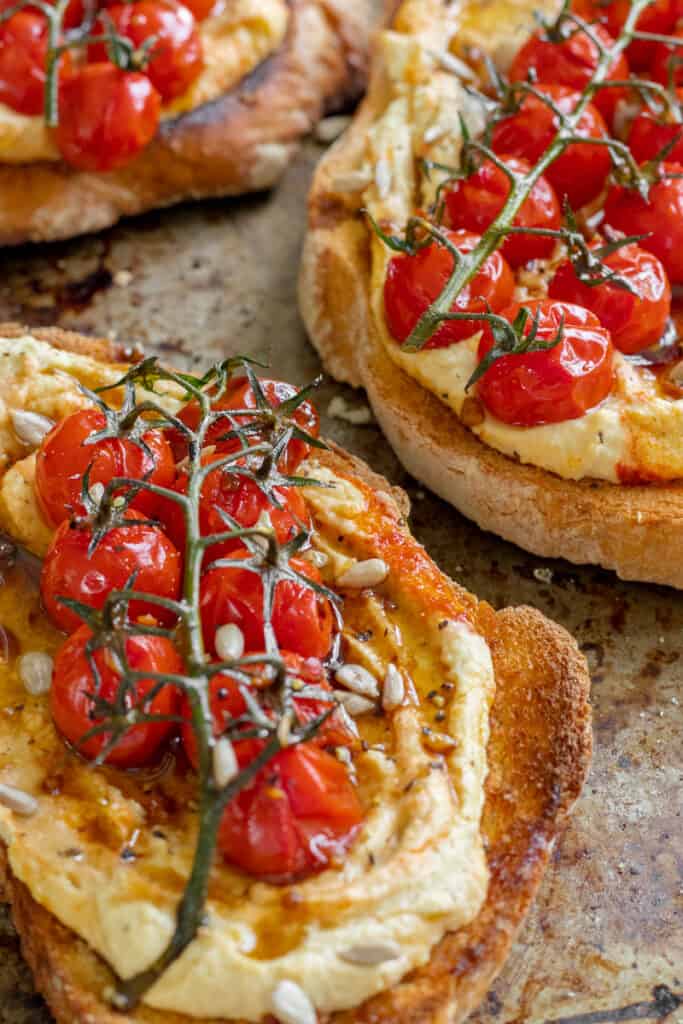 Balsamic Roasted Tomatoes & Hummus Toast 