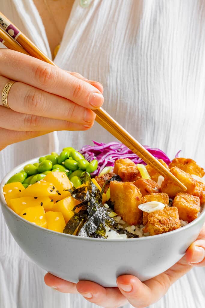 Crispy Ginger & Chilli Tofu and Mango Poke Bowls - Vegan, GF & Healthy! Georgie Eats.