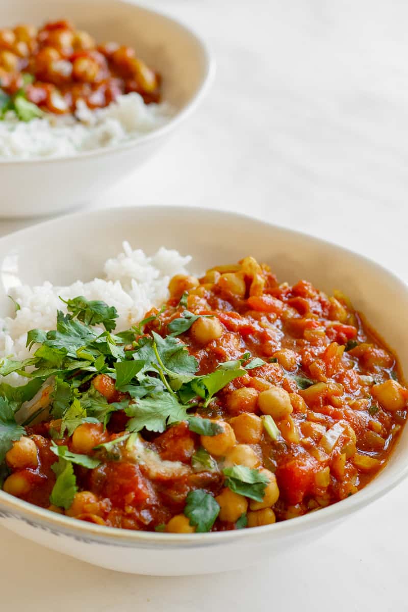 Quick Chickpea Curry - Vegan, GF & Healthy! Georgie Eats.