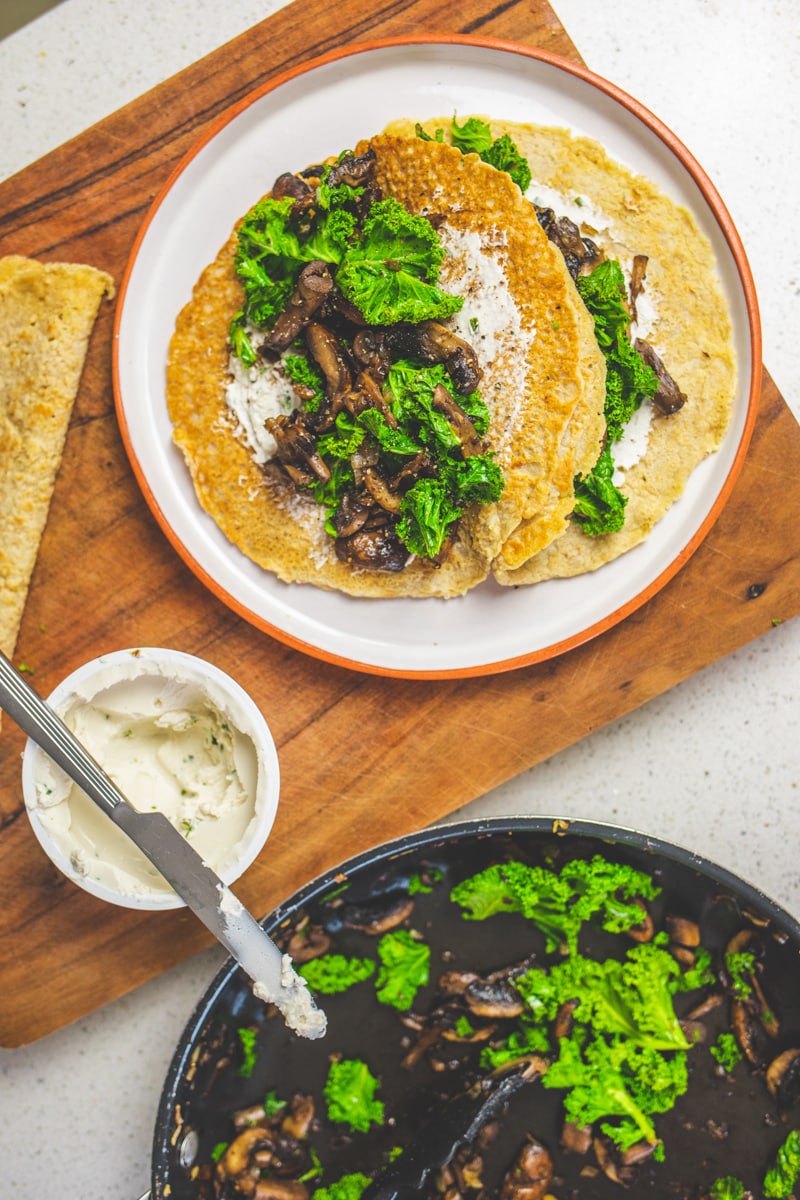 Vegan oatcakes with Mushrooms & Kale - Georgie Eats