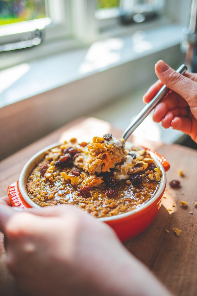 Carrot Cake Baked Oats - Georgie Eats