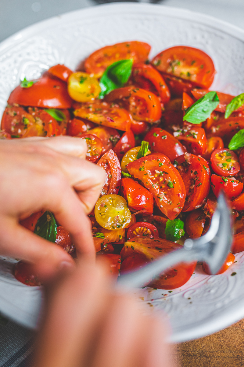 Serving the Best Ever Tomato Salad - Georgie Eats